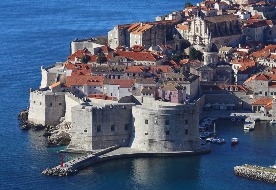 Fotografija: Mestno obzidje je dolgo 1940 metrov. Foto: TZ Dubrovnik
