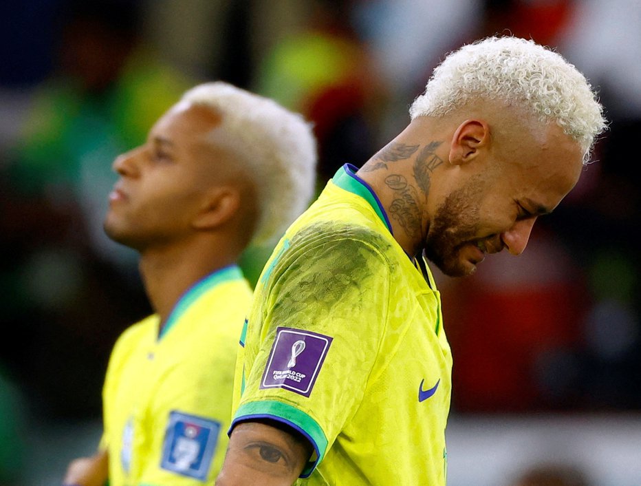 Fotografija: Neymar ni mogel zadržati solz. FOTO: Suhaib Salem, Reuters
