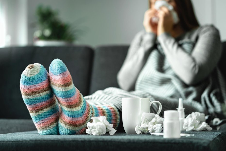 Fotografija: Če ste zboleli, ostanite doma in počivajte. FOTO: Tero Vesalainen/Getty Images
