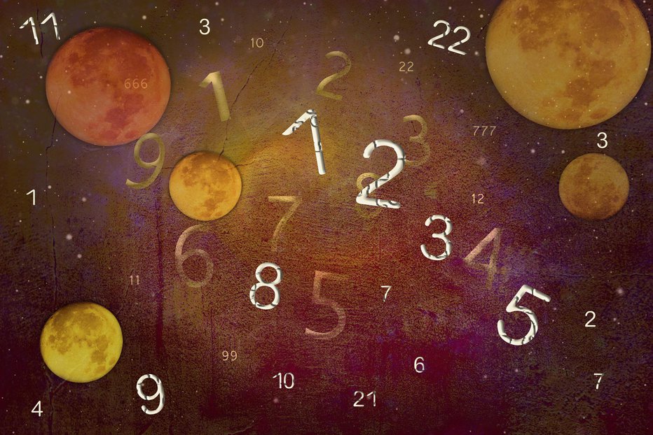 Fotografija: Izberite število in preberite, kaj vam vesolje sporoča. FOTO: Dzhulbee, Getty Images
