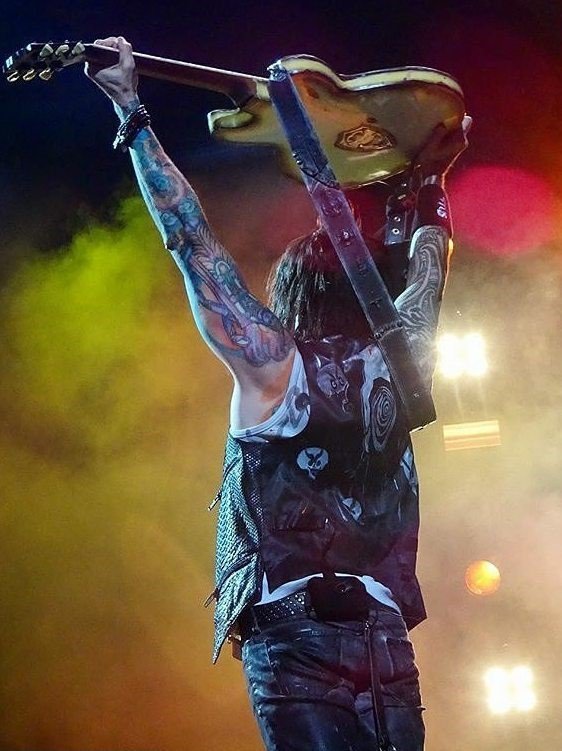 Začelo se je s pasom za kitaro za Guns N' Roses. FOTO: Osebni arhiv
