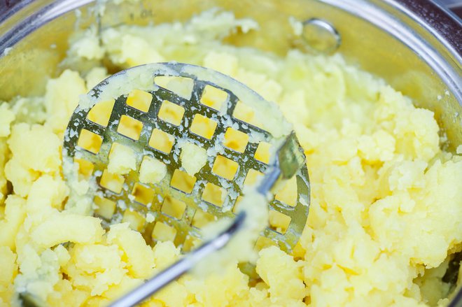 Pire krompir je osnova za številne jedi. FOTO: Olga_sweet, Getty Images
