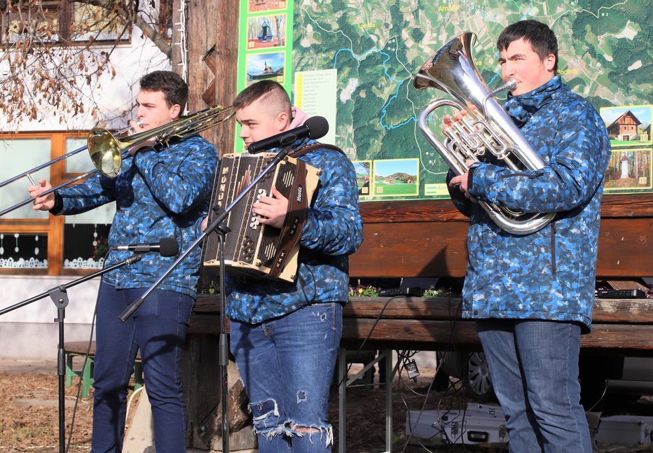 Fotografija: V Šentilju so nastopili domači glasbeniki. FOTO: Jože Miklavc
