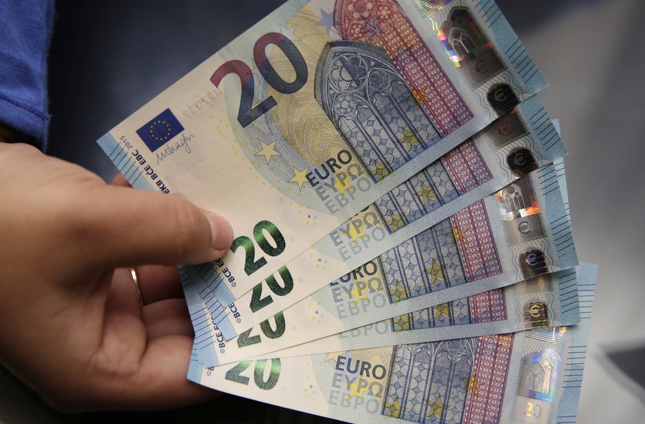 Fotografija: Po uvedbi evra na Hrvaškem so prevaranti že na delu. FOTO: Philippe Wojazer, Reuters Pictures
