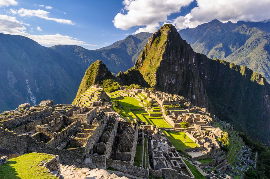 Fotografija: Starodavno inkovsko mesto je priljubljena turistična destinacija v perujskih Andih.  FOTO: Shutterstock Photo
