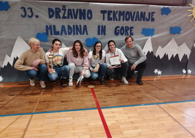 Prvo- in drugouvrščeni srednješolci: Gorski kuri (PD Tržič)in Gorska čačota (PD Tržič) FOTO: Brigita Čeh
