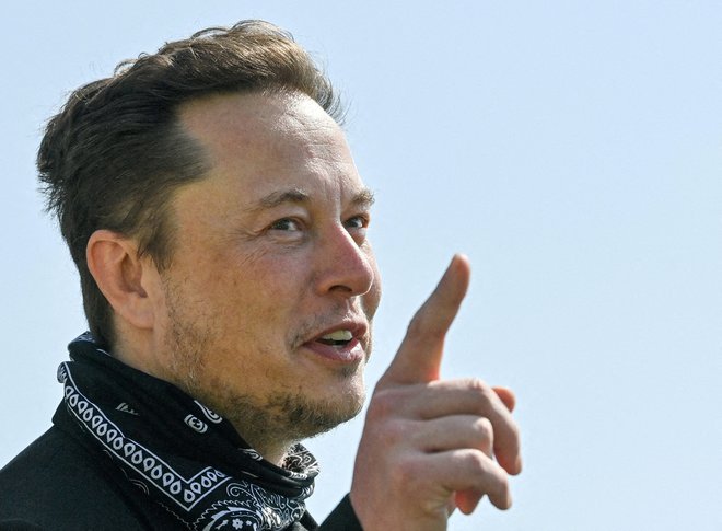 Kdaj bo Elon Musk predstavil kakšno naslednjo »revolucionarno« novost? FOTO: Patrick Pleul, Reuters
