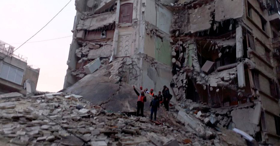 Fotografija: Potres v Turčiji. FOTO: Sana Via Reuters
