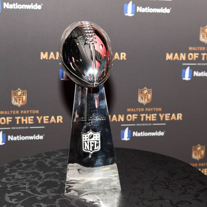 Pokal Vincea Lombardija, ki ga prejmejo zmagovalci finala NFL. FOTO: USA Today
