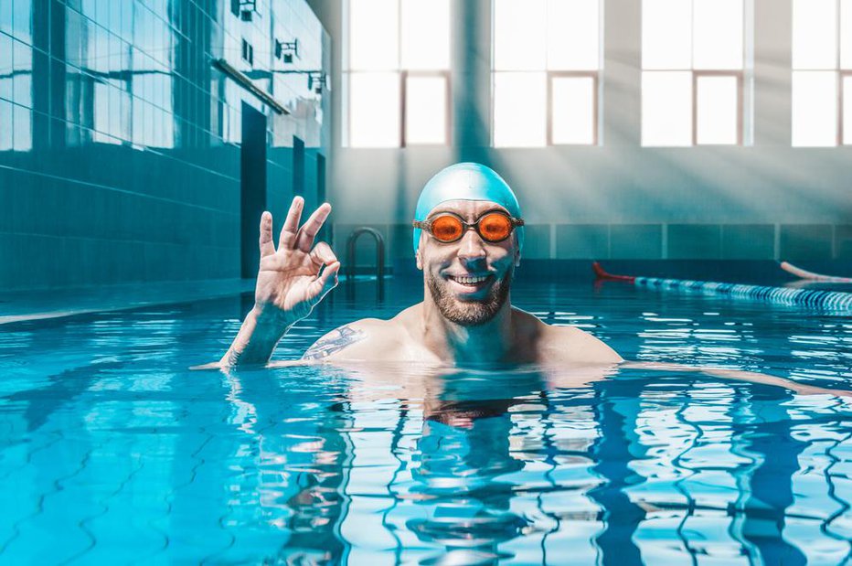 Fotografija: Pogostost plavalne vadbe se določa s številom vadbenih enot na teden. FOTO: Arhiv Polet/Andy Gin/Shutterstock
