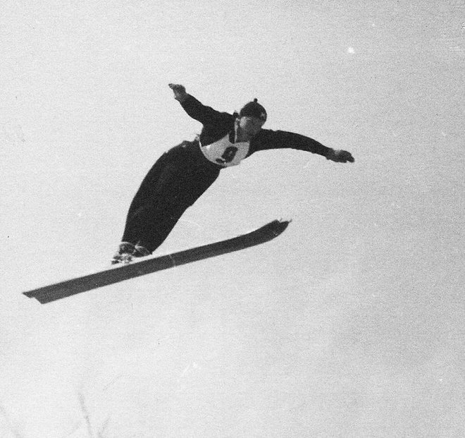 Leta 1934 je Franc Palme pristal pri 60 metrih in postavil prvi državni rekord.
