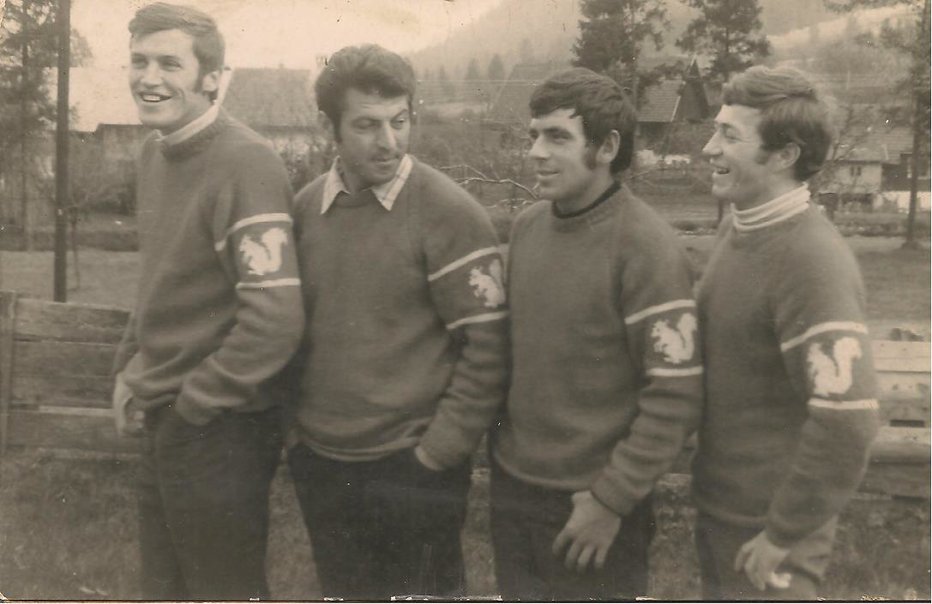 Fotografija: Mojstranške veverice leta 1968 (z leve): Janko Ažman, Klavdij Mlekuž, Zvone Kofler, Janez Brojan FOTO: osebni arhiv
