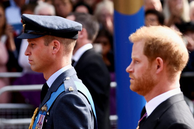 William in Karel III. se ne nameravata opravičevati. FOTO: Henry Nicholls/Reuters
