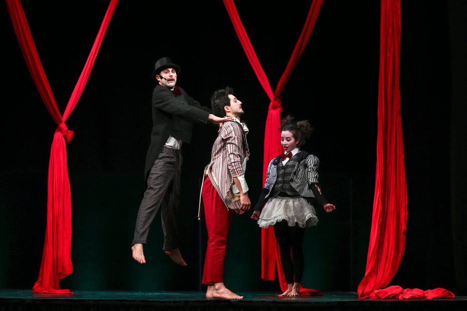 Fotografija: Cirkuško – akrobatsko – gledališka predstava Evolucija. FOTO: Pionirski Dom
