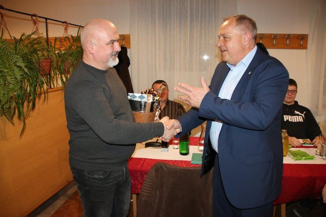 Župan Žmavc, desno, je dosedanjega predsednika imenoval za podžupana.
