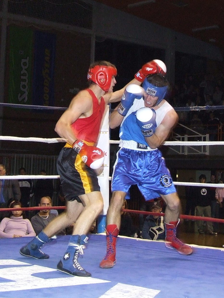 Fotografija: Pred leti je navduševal v ringu (na fotografiji levo). FOTO: Boštjan Fon