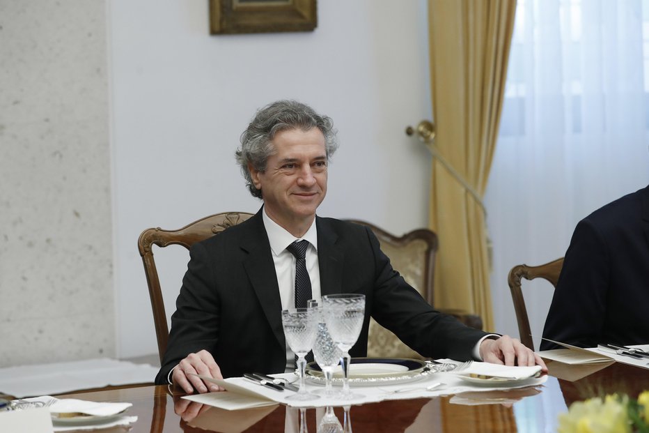 Fotografija: Predsednik vlade Robert Golob.  FOTO: Leon Vidic, Delo