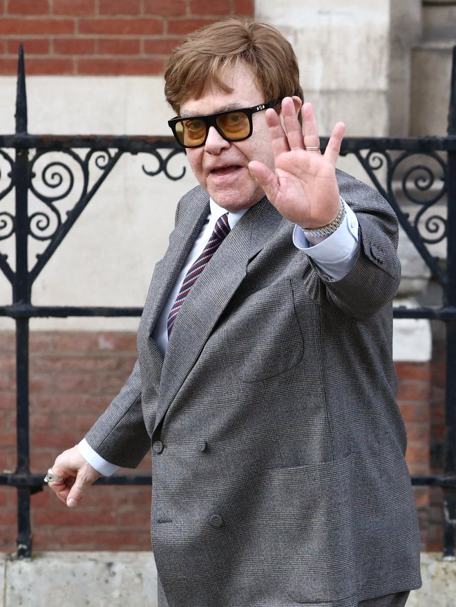 Prišel je tudi sir Elton John. FOTO: Henry Nicholls/Reuters