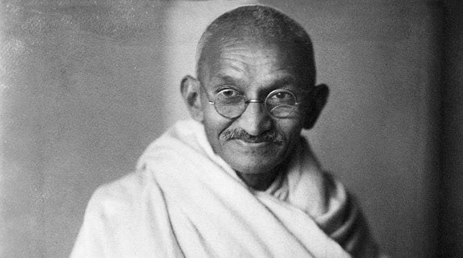 Fotografija: Mahatma Gandhi leta 1931. FOTO: Wikipedija, Elliott & Fry