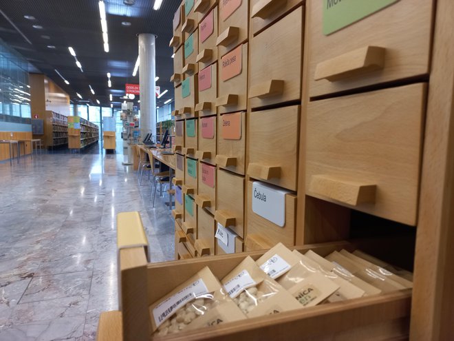 Pogoj za izposojo semen je članstvo v knjižnici. FOTO: Goriška knjižnica Franceta Bevka