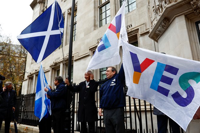 Škoti so glede neodvisnosti še vedno razdeljeni. FOTO: Peter Nicholls/Reuters