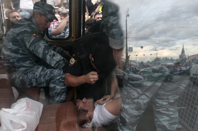 Ob aretaciji leta 2013 FOTO: Tatyana Makeyeva/Reuters