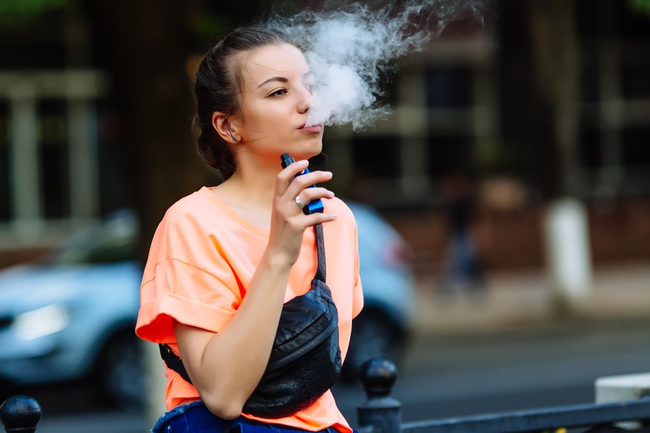 Fotografija: vejpanje, elektronska cigareta, kajenje FOTO: Guliver/getty Images