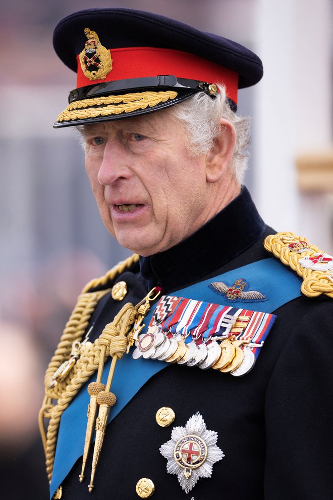 Več kot polovica Britancev meni, da kralj ne bi smel biti oproščen plačila. FOTO: Dan Kitwood/Reuters