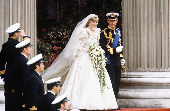 Camilla je bila tudi gostja na poroki Diane in Charlesa.