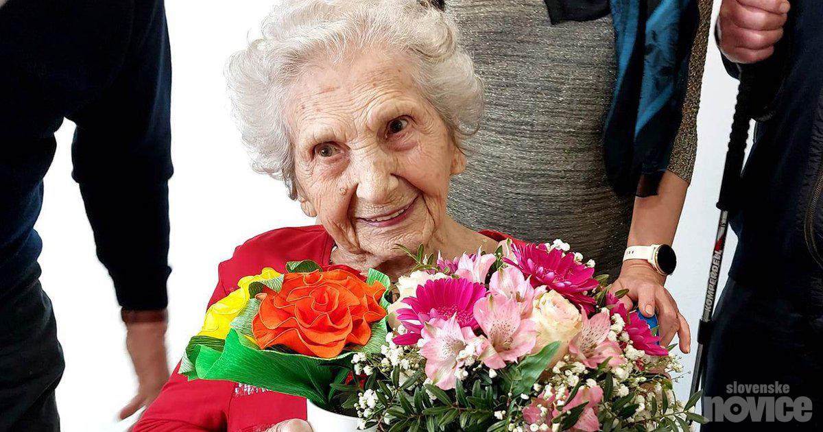 Zwei Kuchen und Lieder zum 101. Geburtstag von Slavica (FOTO)