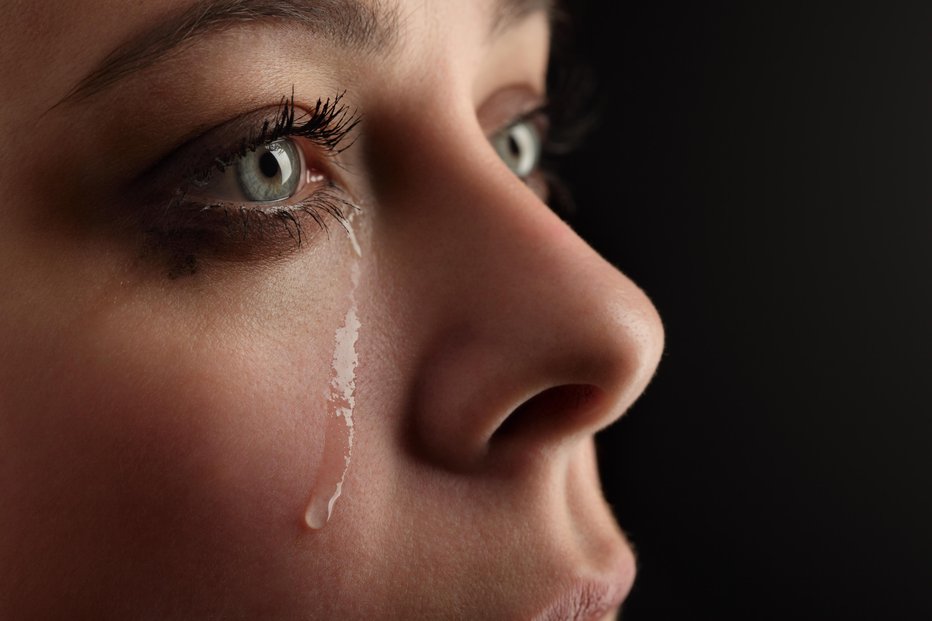 Fotografija: Pasivno sprejemanje žalosti je enako, kot če ne naredite ničesar proti temu. FOTO: Chepko/Getty Images