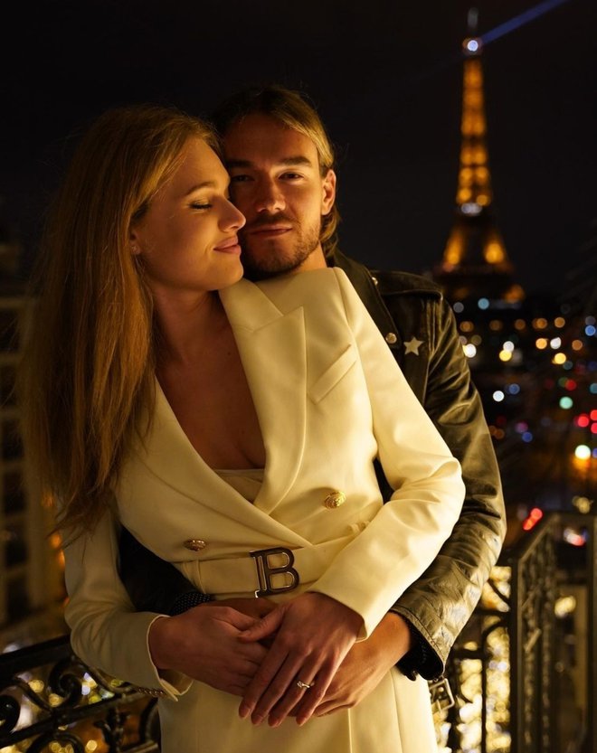 Krhin z nekdanjo zaročenko, prav tako manekenko in Francozinjo Pauline Goli. FOTO: Instagram