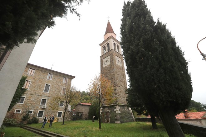 Cerkev sv. Urha v Dolini pri Trstu FOTO: Dejan Javornik