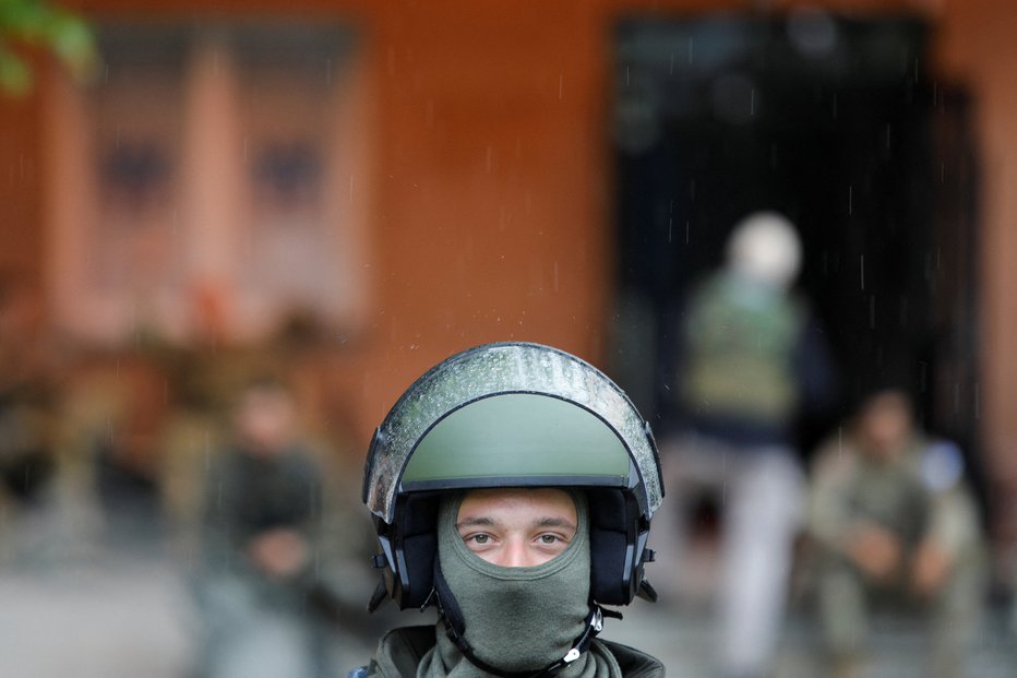 Fotografija: V silah Kfor na Kosovu trenutno deluje nekaj več kot 90 pripadnic in pripadnikov Slovenske vojske.  FOTO: Ognen Teofilovski, Reuters