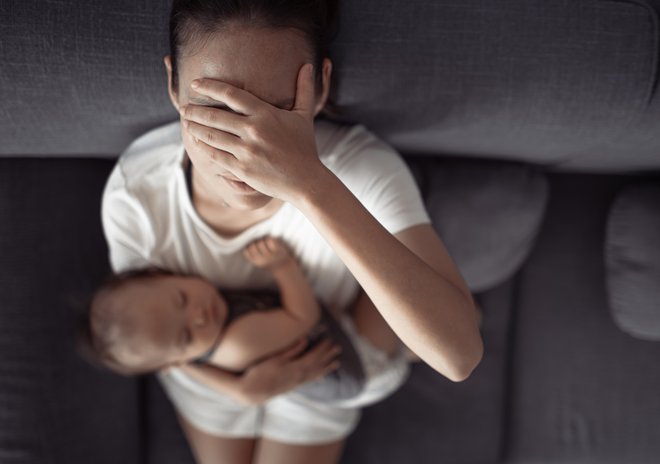 Znanstveno je potrjeno, da so dojenčki v desetih sekundah sposobni zaznati, v kakšnem čustvenem stanju je mama. FOTO: Kieferpix/Getty Images