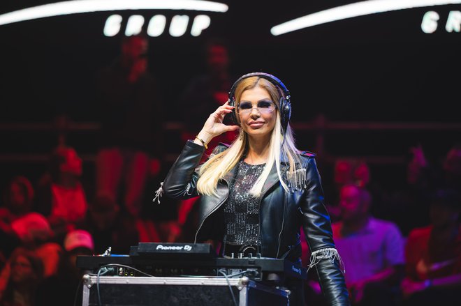Za vroče ritme je poskrbela tudi mednarodno znana DJ Xenia, Ksenija Filipčič, sicer učiteljica razrednega pouka v Prlekiji.