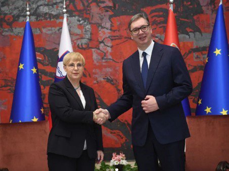 Fotografija: Pirc Musarjeva in Vučić. FOTO: Zaslonski posnetek