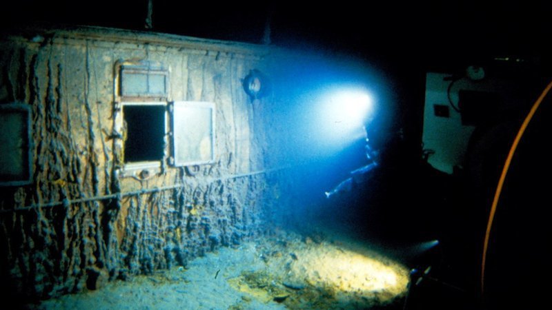 Fotografija: Pri ogledu Titanika se je izgubila sled za podmornico. FOTO: Whoi Archives/©woods Hole Ocean Via Reuters