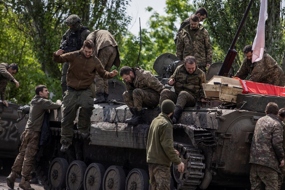Fotografija: Ruske enote so poskušale ustaviti napredovanje ukrajinske vojske. FOTO: Stringer Reuters
