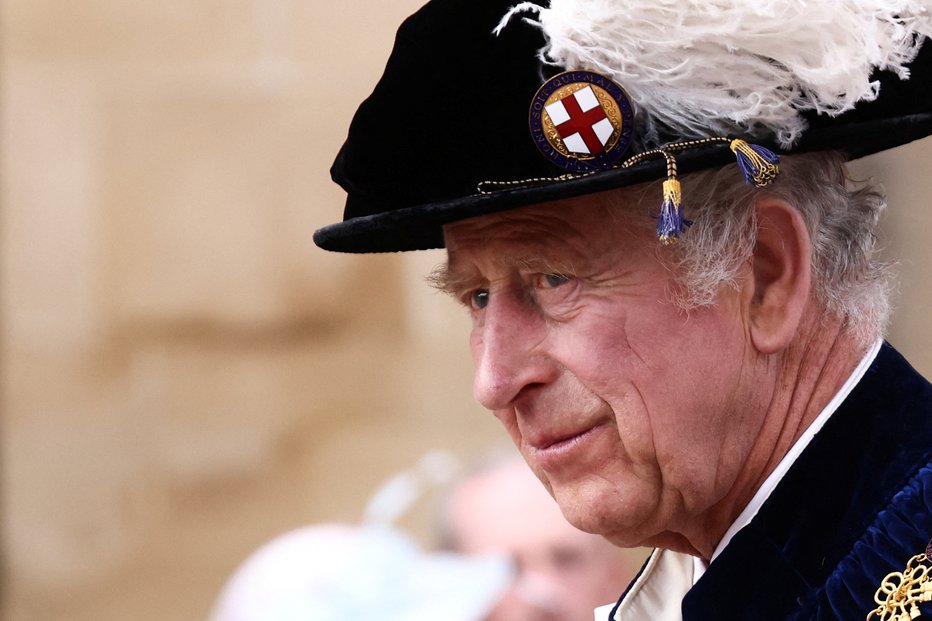 Fotografija: Kralj je postal po smrti Elizabete II., ki je bila v Veliki Britaniji izjemno priljubljena. FOTO: Pool Via Reuters
