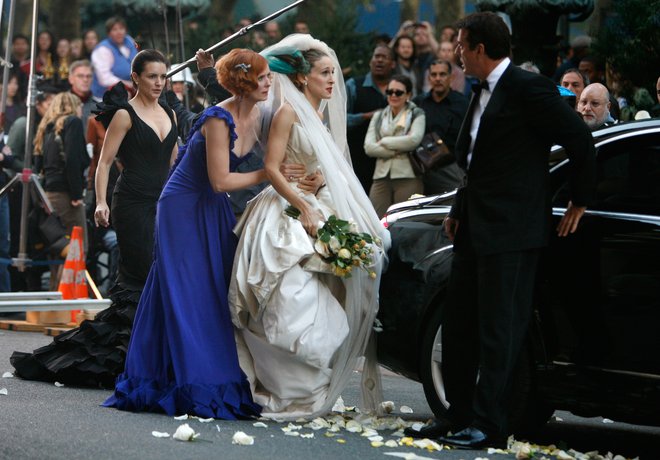 Zvezdnica Seksa v mestu ni nikoli sanjarila o svoji poroki in si zamišljala popolne poročne obleke. FOTO: Brendan Mcdermid/Reuters