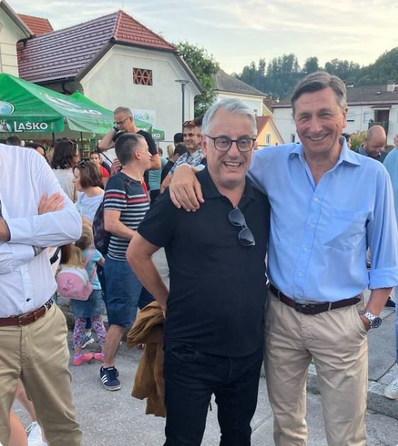 Matjaž Han in Borit Pahor na festivalu Pivo in cvetje. FOTO: Zaslonski Posnetek, Twitter