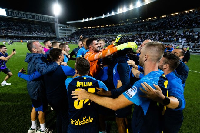 Celjski nogometaši so se proti Vitorii razveselili vitorie (zmage). FOTO: NK Celje