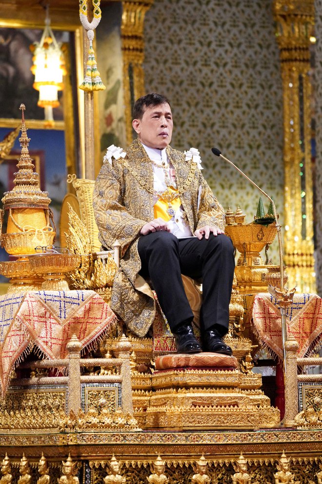 Aktualnega kralja ne marajo. FOTO: Thailand Royal Household Bureau/Reuters