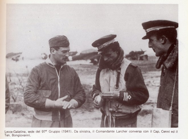 Pilotu Bongiovanniju, skrajno desno, ni uspel pristanek na morski gladini. FOTO: Danijel Frka