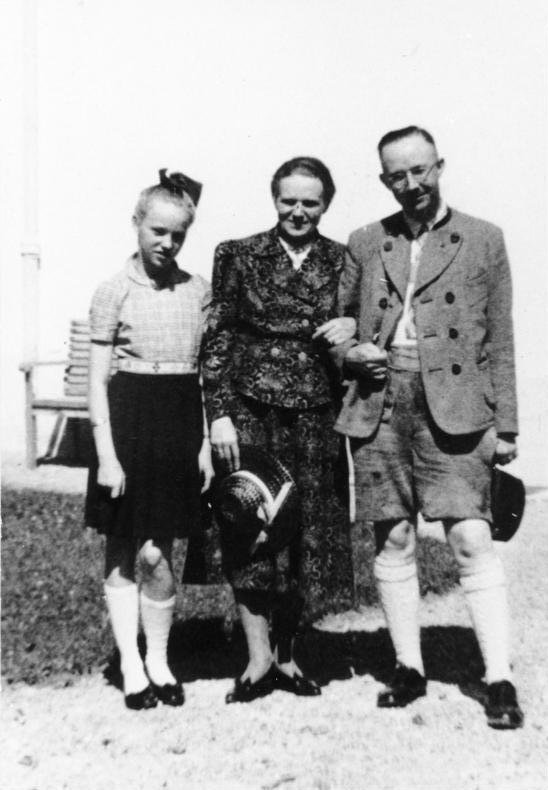 Gudrun Himmler s starši. FOTO: Wikipedia, German Federal Archives