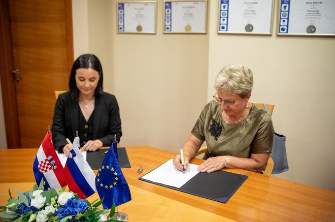 Ministrici sta podpisali pomemben memorandum. FOTO: Arhiv Mkgp