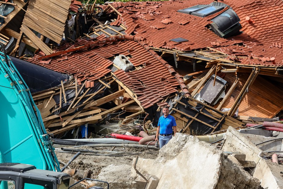 Fotografija: Sanacija po poplavah in pakiranje pomoči, Koroška, 11. avgust 2023. FOTO: Črt Piksi