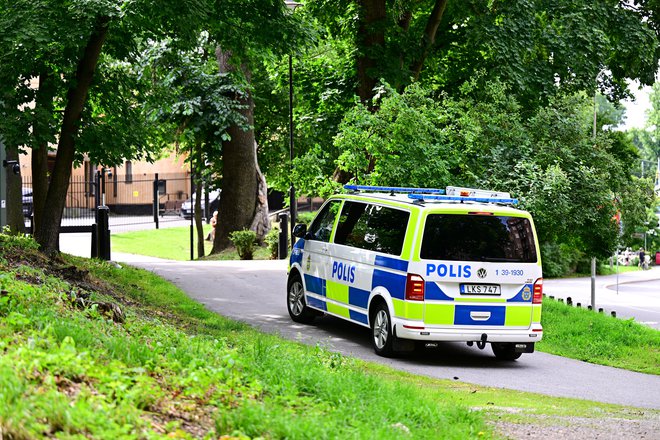 Policija ima na Švedskem v zadnjem času zelo veliko dela. FOTO: Magnus Lejhall/Reuters