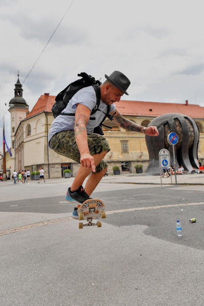Maribor InMotion« bo ZZrolano mesto pritegnilo ljubitelje rolanja, kotalkanja ter vožnje na različnih kolesih in koleščkih. FOTO: Marko Pigac/pigac.si Delo